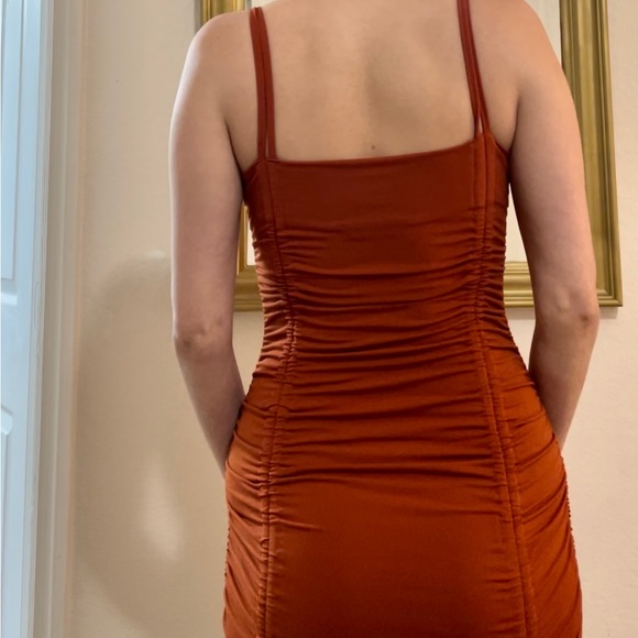 Ruched dress. Sz small - Picture 2 of 4